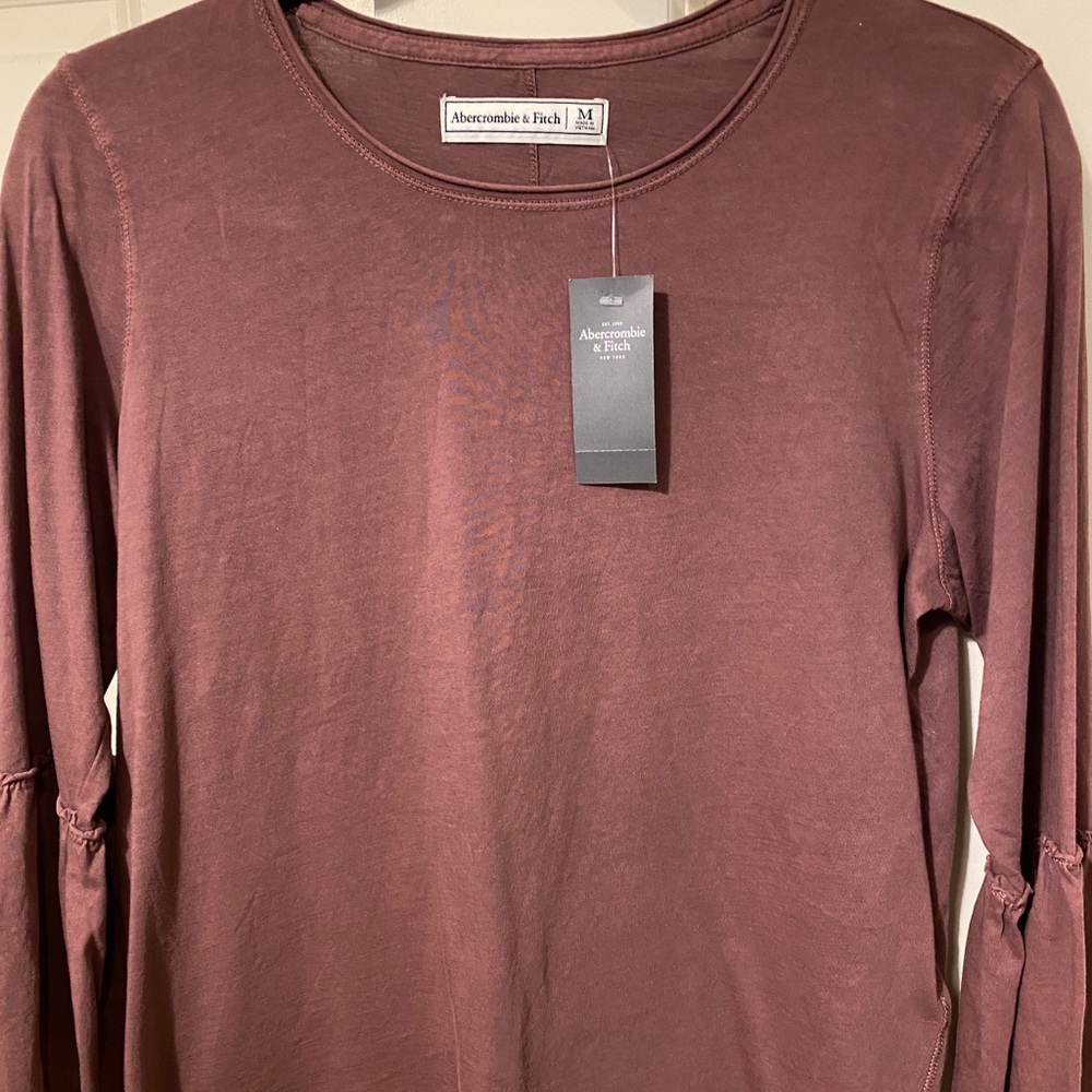 NWT Abercrombie & Fitch long sleeve